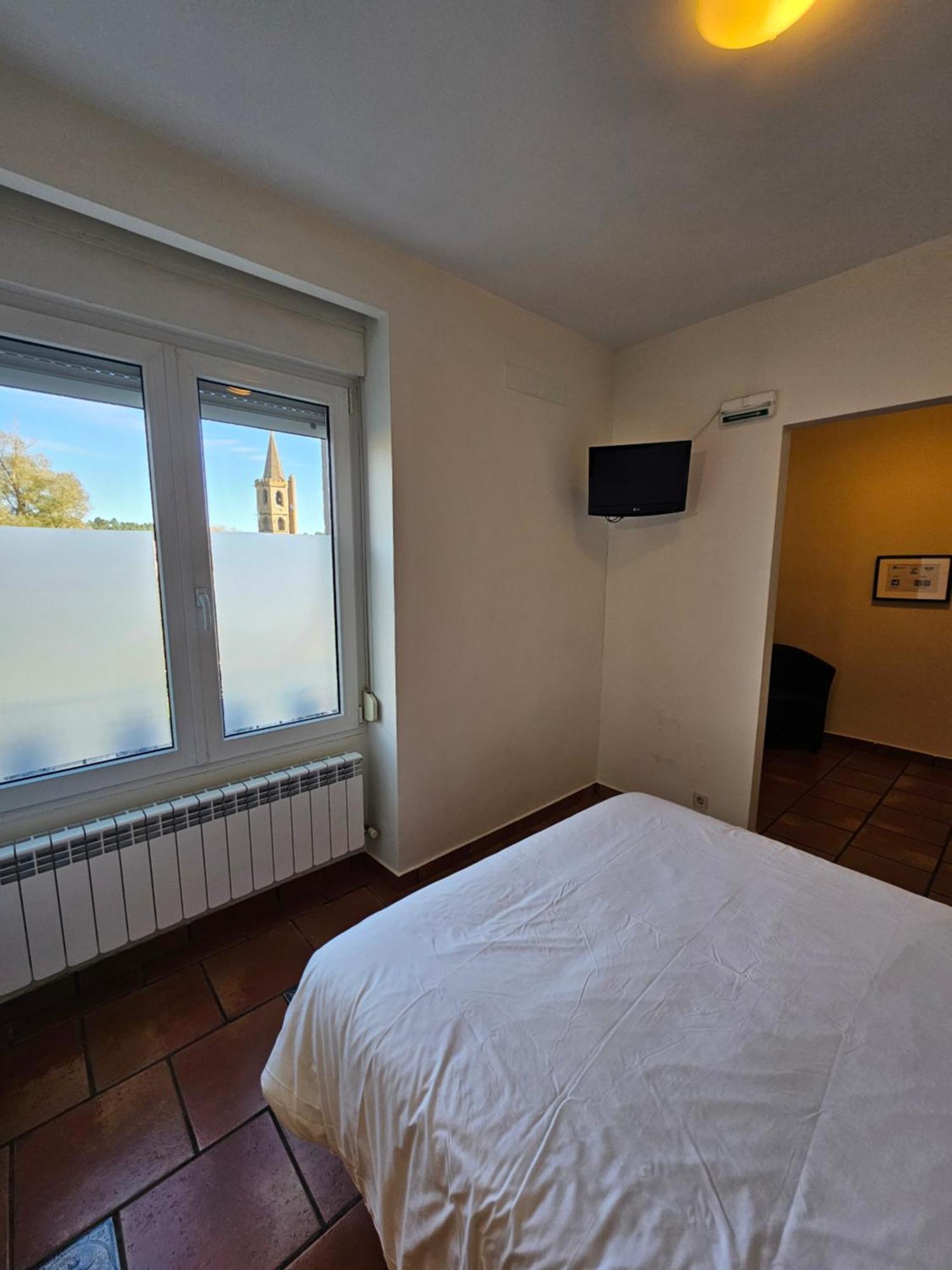 Hostal Jp Y Apartamentos Sangüesa Εξωτερικό φωτογραφία